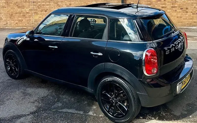 Used Mini Cooper Countryman 122 HP (89 kW) 2012 Black SUV