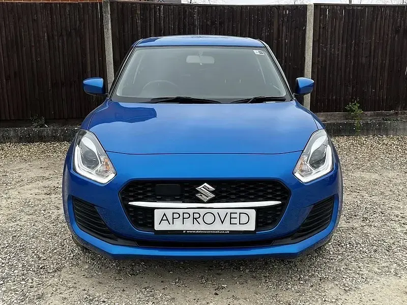 Usado Suzuki Swift SZ-L 83 HP (61 kW) 2021 Azul Citadino