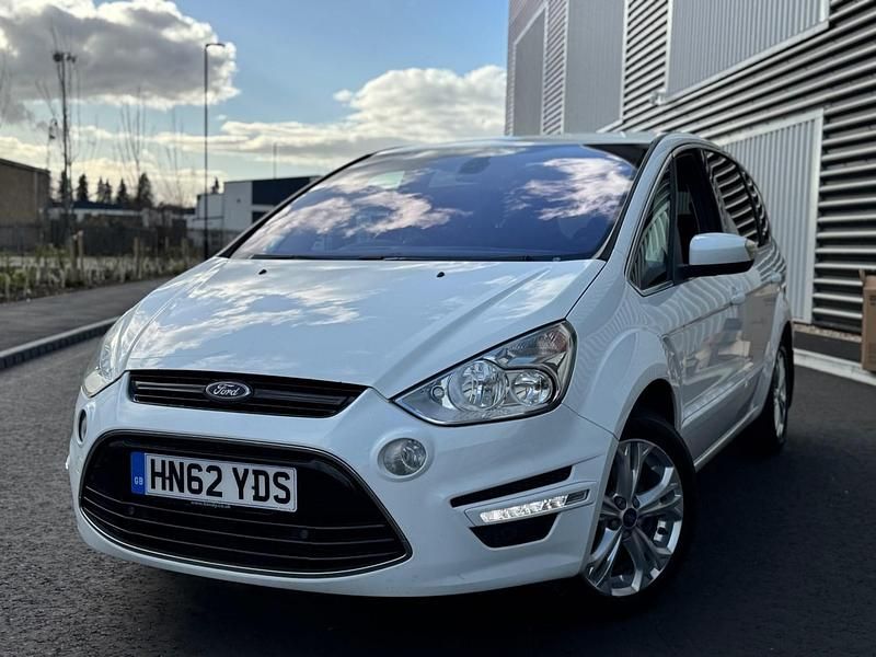 Used Ford S-MAX Titanium 2012 White MPV