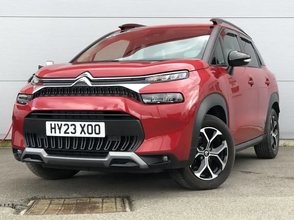 Used Citroën C3 Aircross PureTech 130 HP (95 kW) 2023 Red SUV