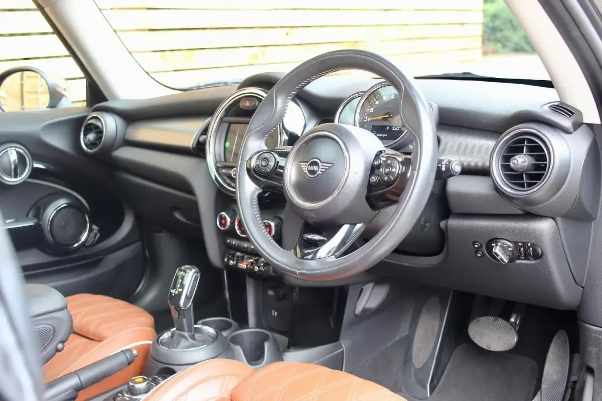 Used Mini Cooper Exclusive 2019 Silver Hatchback