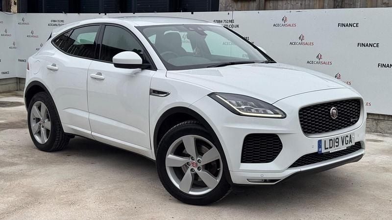 Used Jaguar E-Pace R-Dynamic 180 HP (132 kW) 2019 White SUV