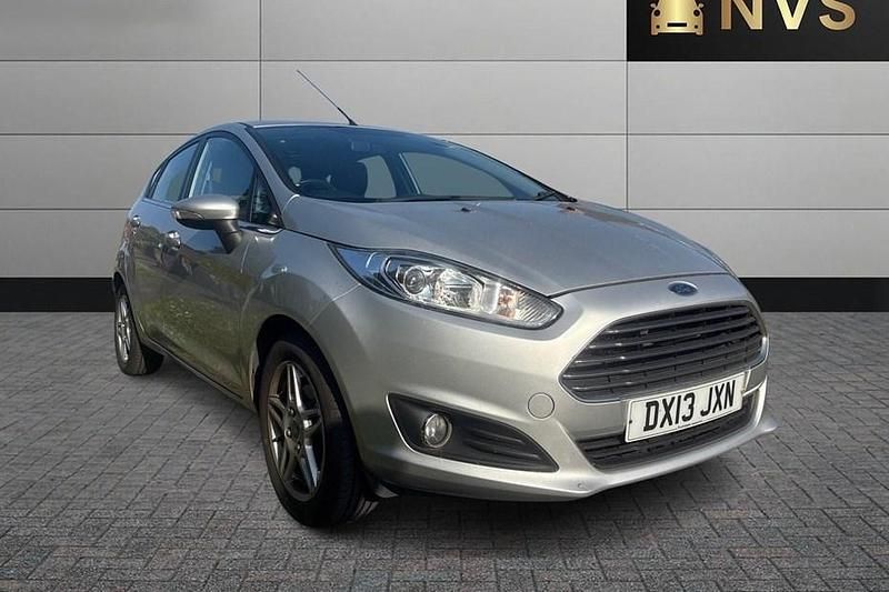 Red Used 2013 Ford Fiesta Titanium Hatchback | £3,495 (Fair price) - Image 1/1