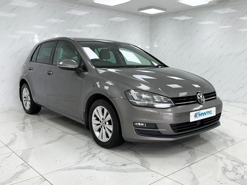 Used VW Golf VII SE 105 HP (77 kW) 2014 Grey Hatchback