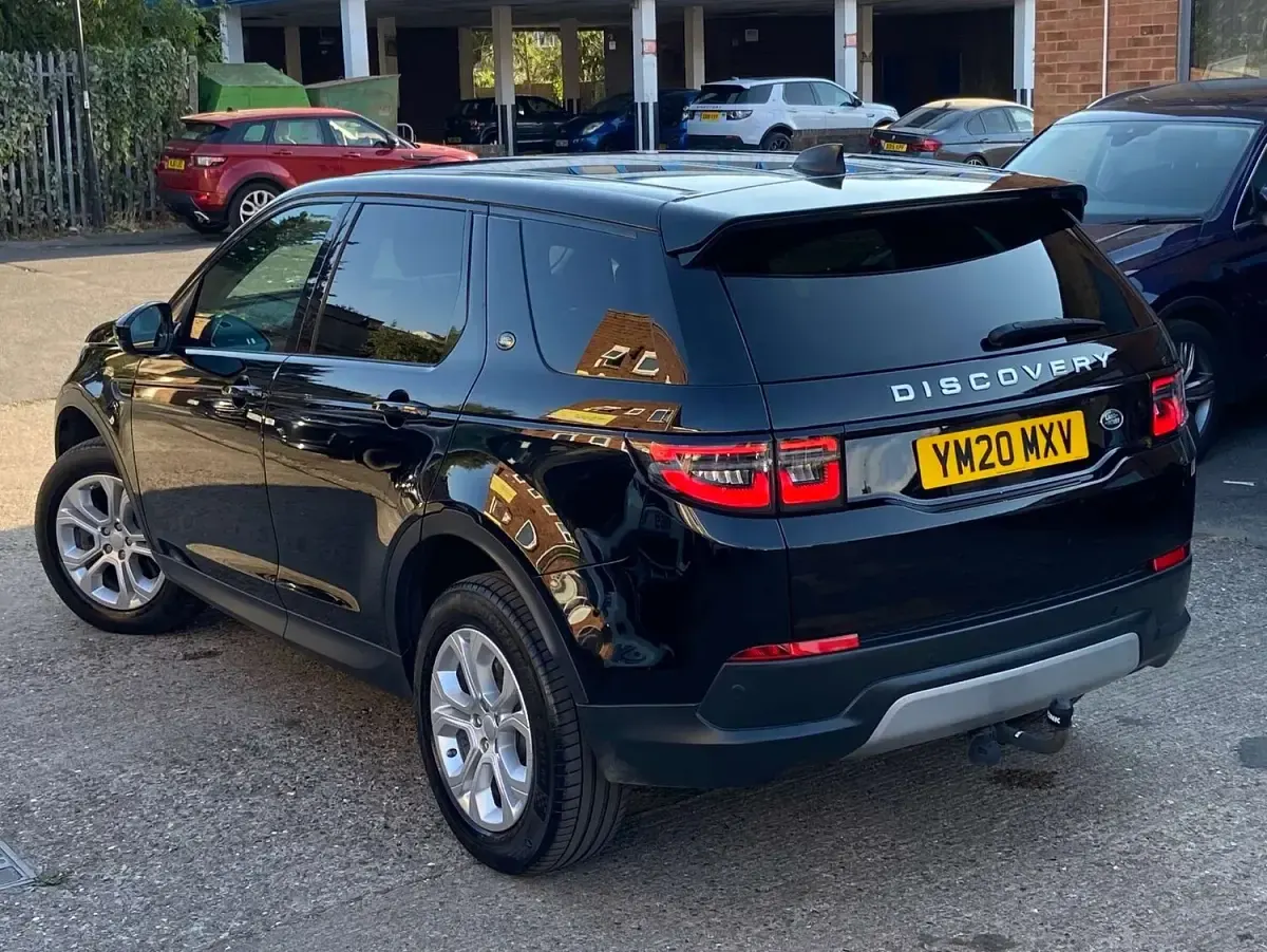 Used Land Rover Discovery Sport S 150 HP (110 kW) 2020 Black SUV