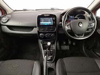 Używany Renault Clio IV Dynamique 90 KM (66 kW) 2017 Czerwony Hatchback