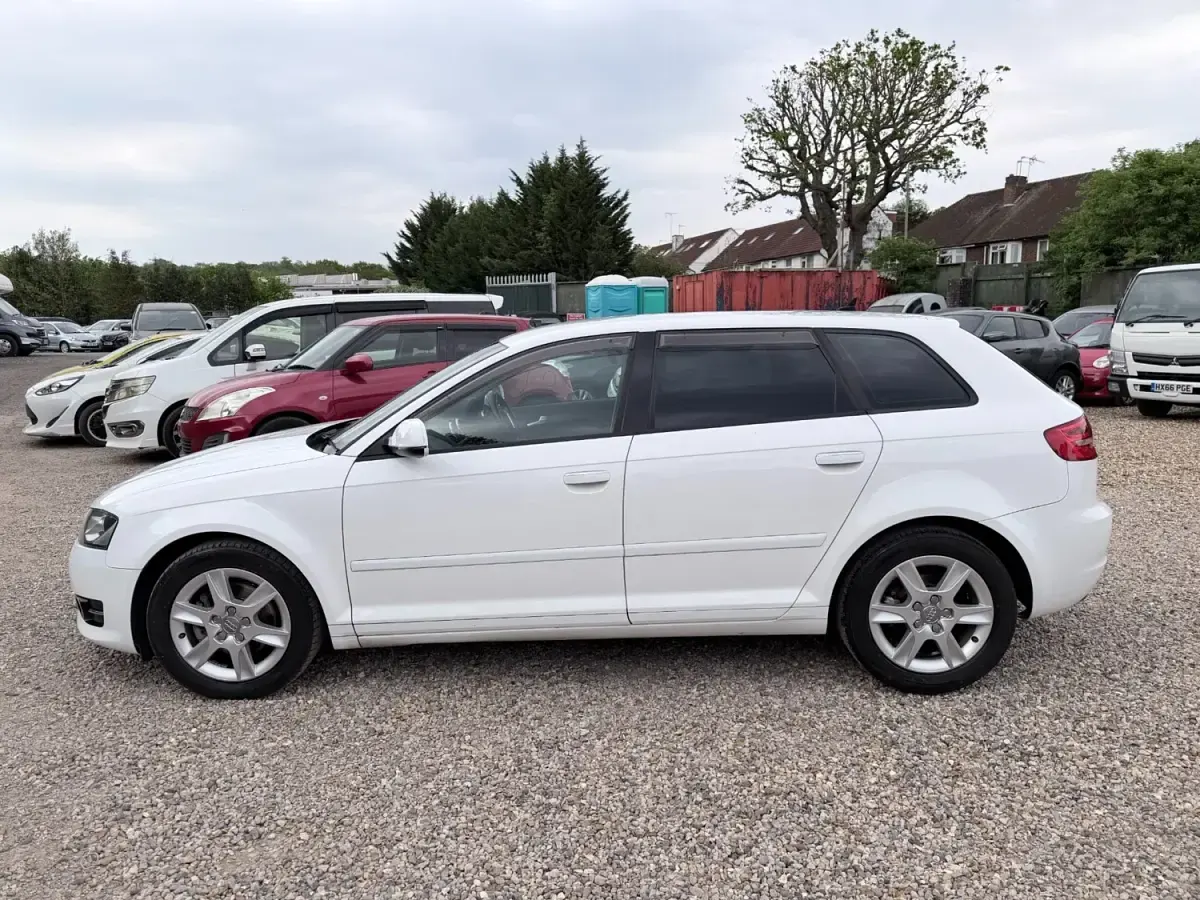 Used Audi A3 150 HP (110 kW) 2012 White Hatchback