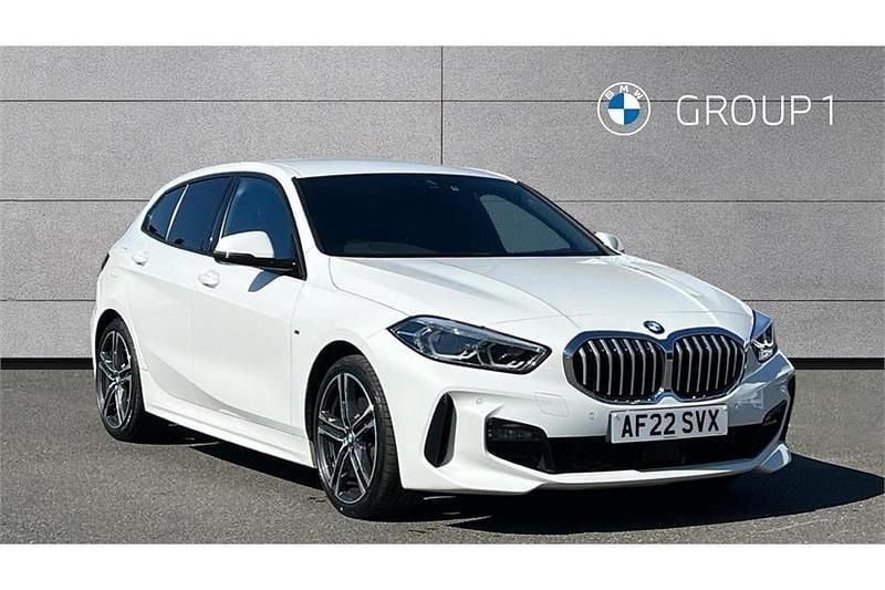 Used BMW 118 M Sport 136 HP (100 kW) 2022 White Hatchback