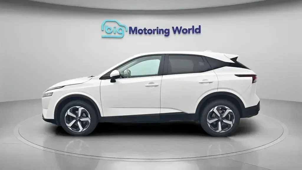Used Nissan Qashqai N-Connecta 140 HP (102 kW) 2023 White SUV