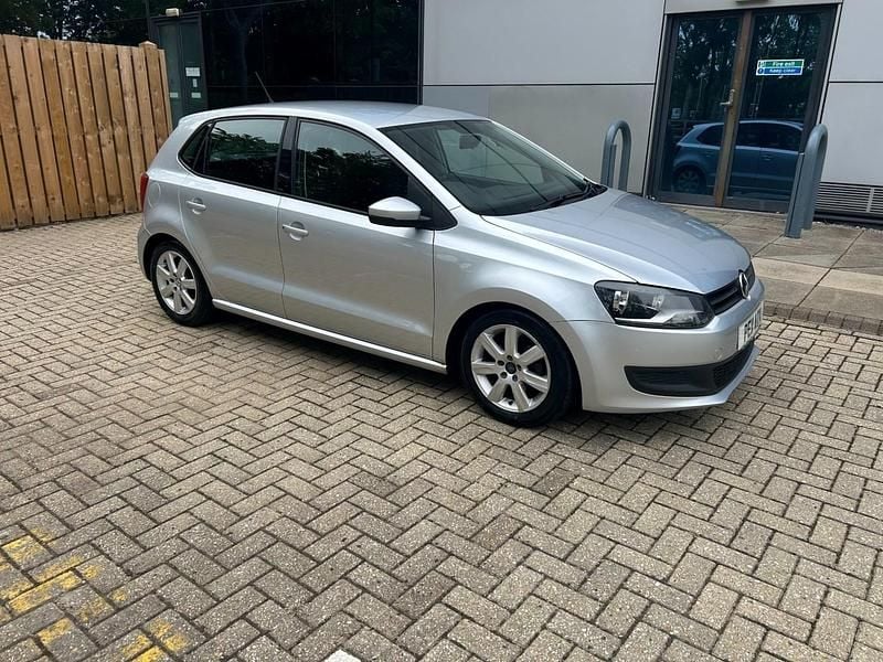 Used VW Polo SE 60 HP (44 kW) 2011 Silver Hatchback