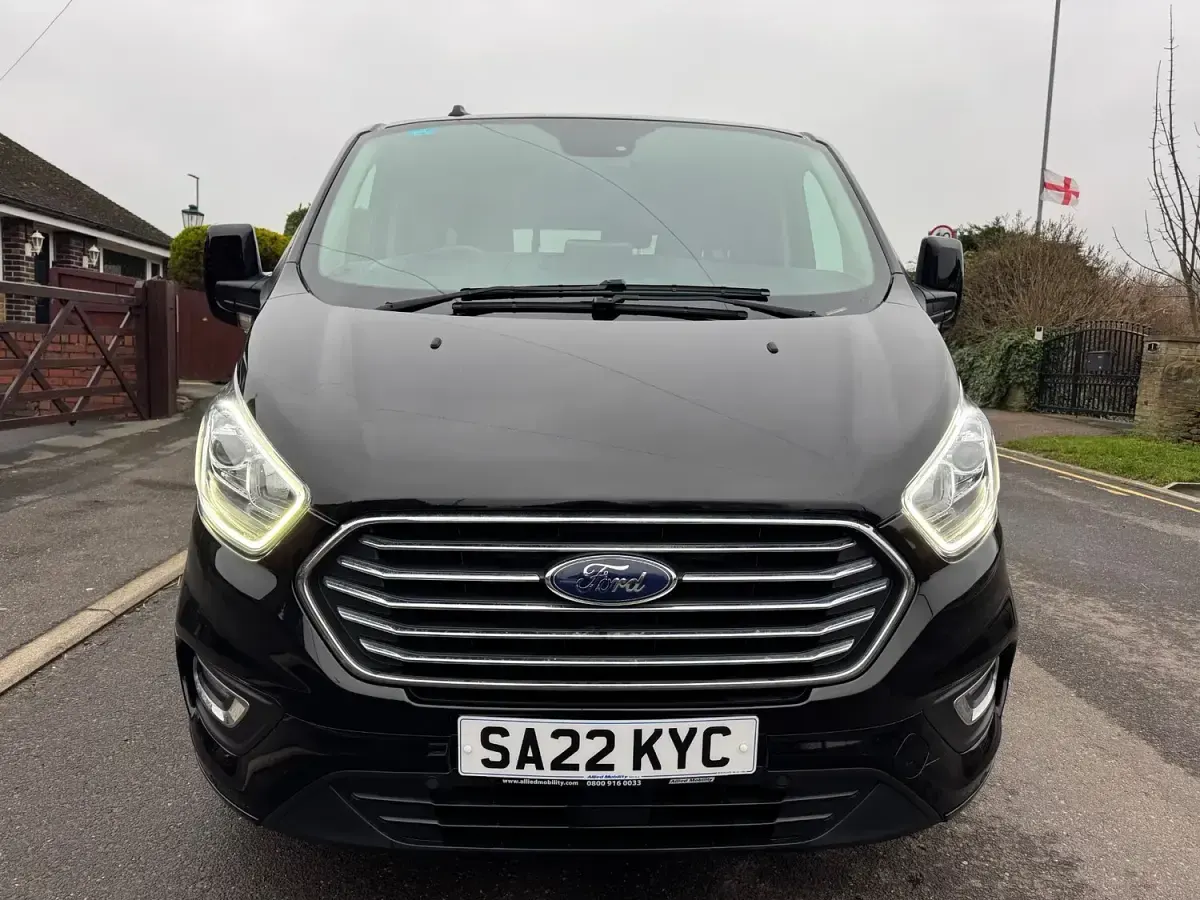 Used Ford Tourneo Custom Titanium 2022 Black Van
