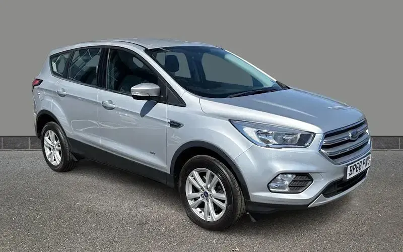 Usado Ford Kuga Zetec 150 HP (110 kW) 2018 SUV