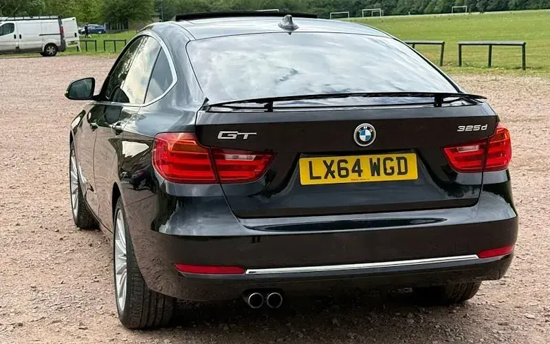 Used BMW 325 Luxury Line 218 HP (160 kW) 2014 Black Hatchback