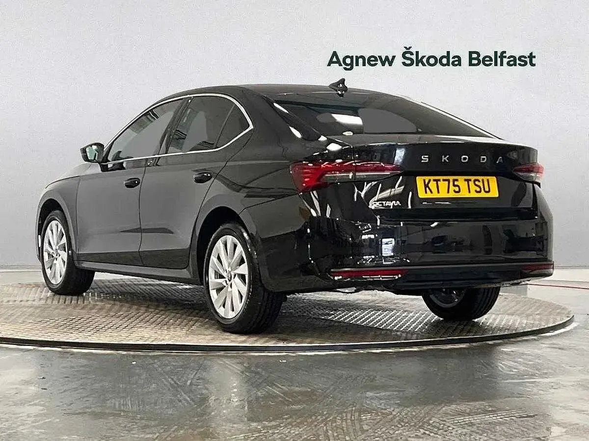 New Skoda Octavia SE L 110 HP (80 kW) 2026 Black magic pearl effect Hatchback