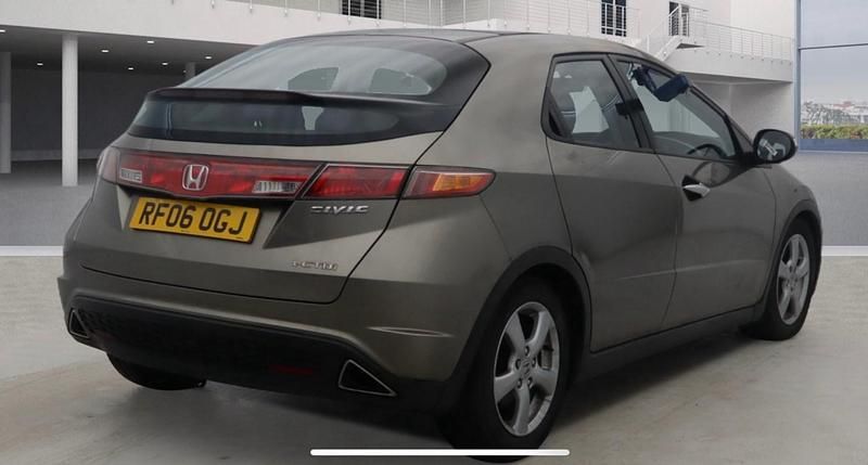 Used Honda Civic ES 2006 Grey Hatchback