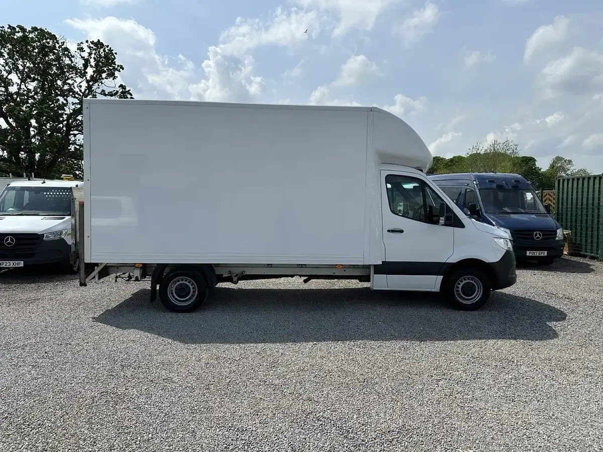 Used Mercedes Sprinter 150 HP (110 kW) 2022 White Van