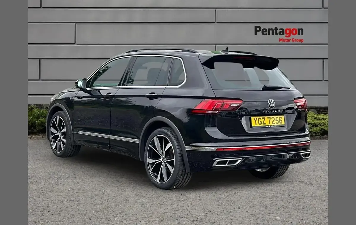 Used VW Tiguan R-line 147 HP (108 kW) 2023 Black SUV