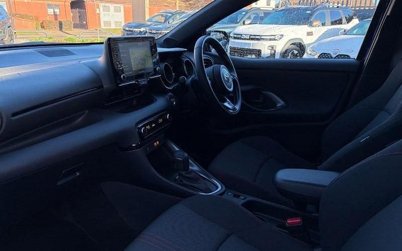 Used Toyota Yaris Hybrid Sport 116 HP (85 kW) 2023 Hatchback