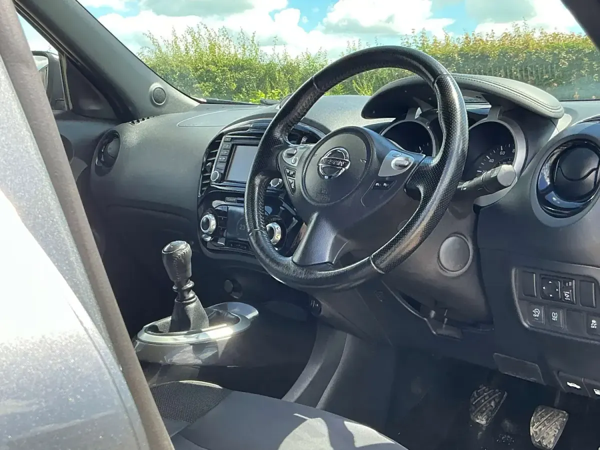 Used Nissan Juke N-Connecta 2017 Grey SUV