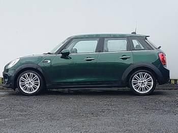 Begagnad Mini Cooper 136 HK (100 kW) 2016 Grön Halvkombi