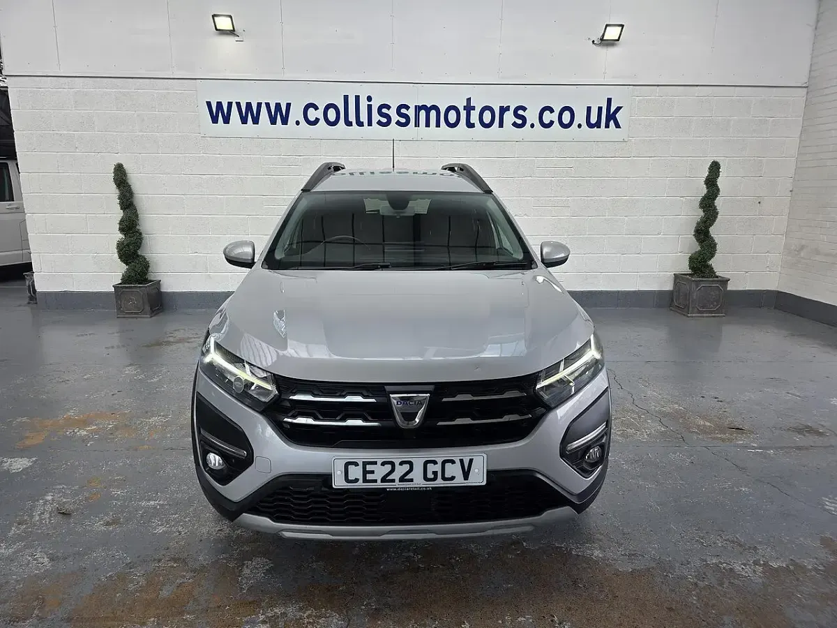 Used Dacia Jogger Comfort 110 HP (80 kW) 2022 Grey MPV