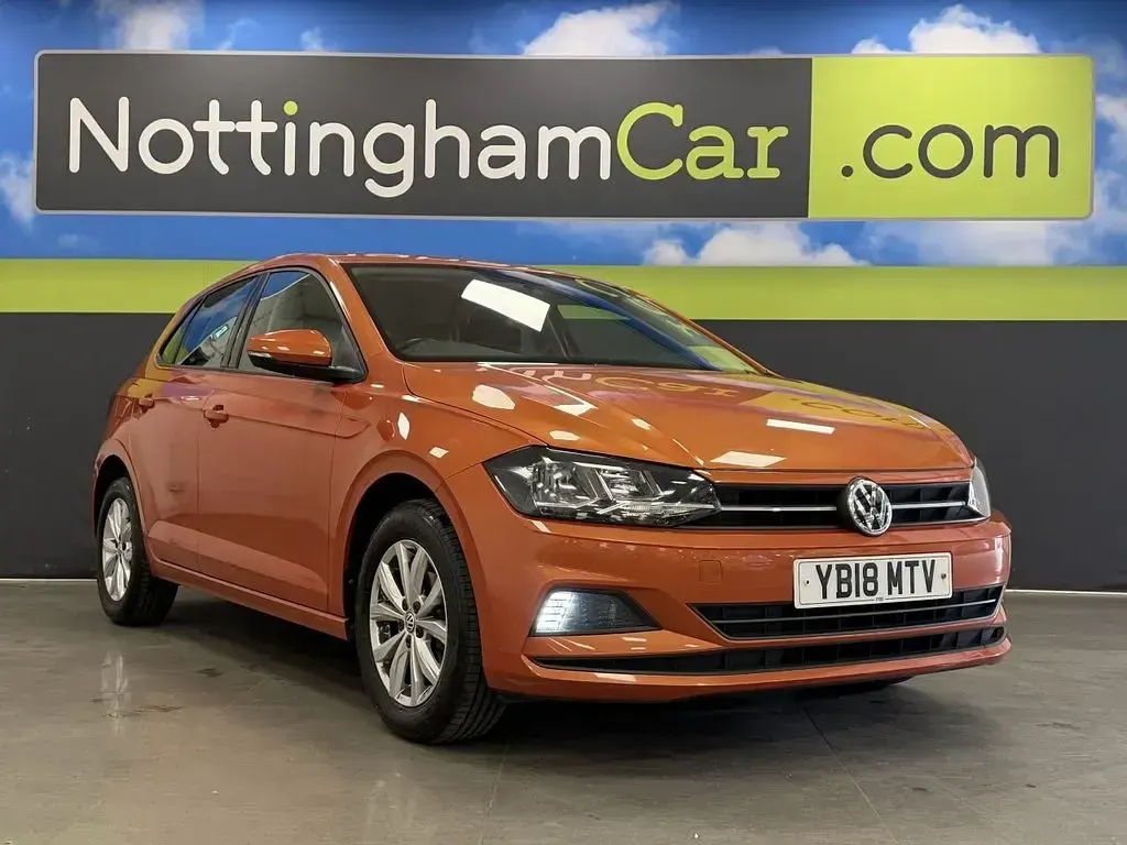 Used VW Polo SE 65 HP (47 kW) 2018 Orange Hatchback