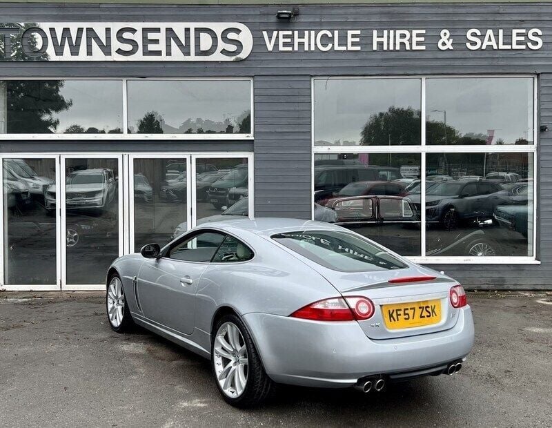 Used Jaguar XKR Supercharged 420 HP (308 kW) 2007 Silver Coupe