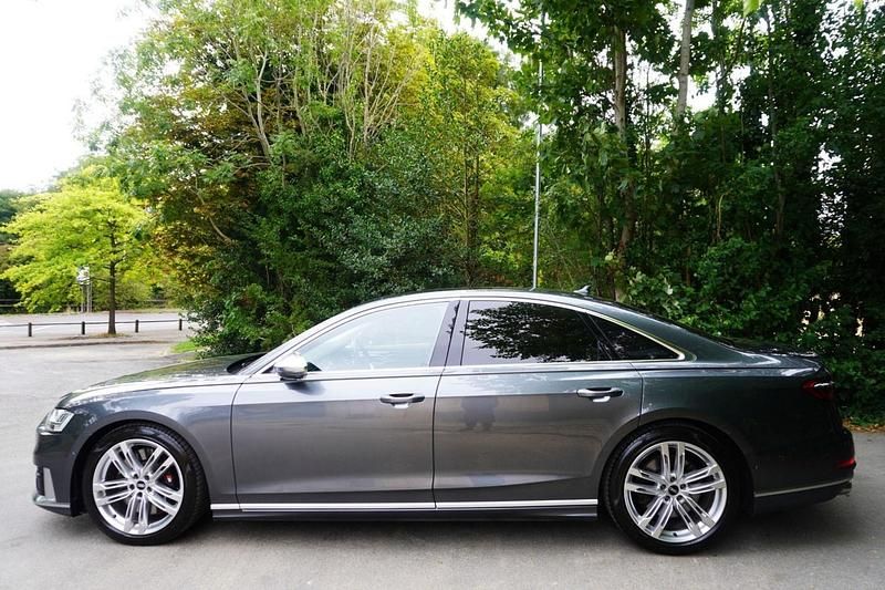 Used Audi S8 Comfort 563 HP (414 kW) 2020 Grey Sedan
