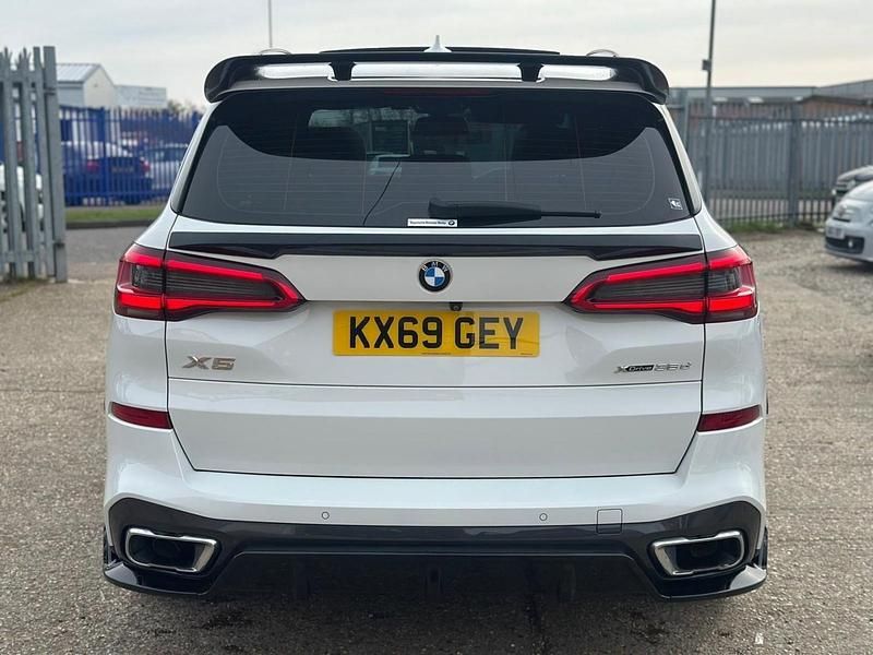Used BMW X5 M Sport 265 HP (194 kW) 2019 White SUV