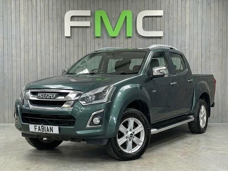 Used Isuzu Pick up 164 HP (120 kW) 2018 Green Pickup