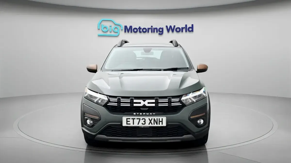 Used Dacia Sandero Extreme 90 HP (66 kW) 2023 Green Hatchback