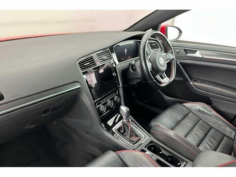 Used VW Golf VII GTI 230 HP (169 kW) 2017 Red Hatchback
