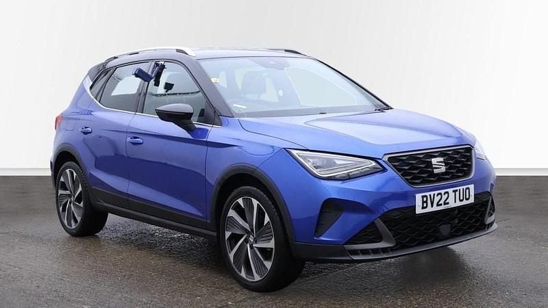 Blue Used 2022 Seat Arona FR Sport SUV | £13,499 (Fair price) - Image 1/3