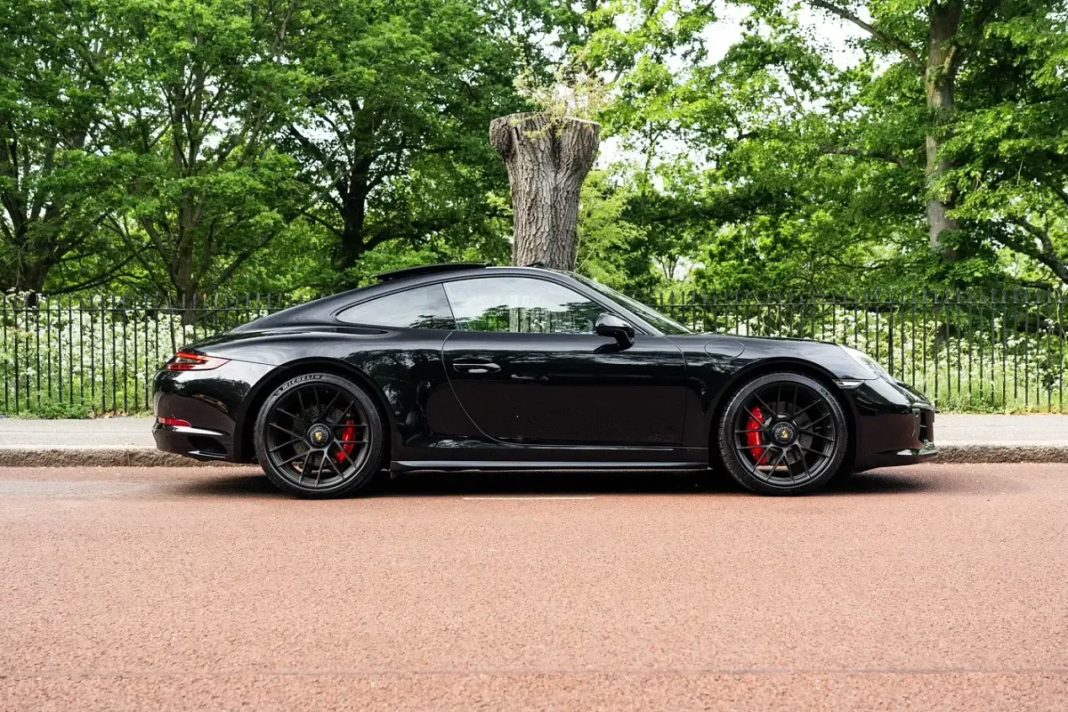 Used Porsche 911 2019 Black Coupe