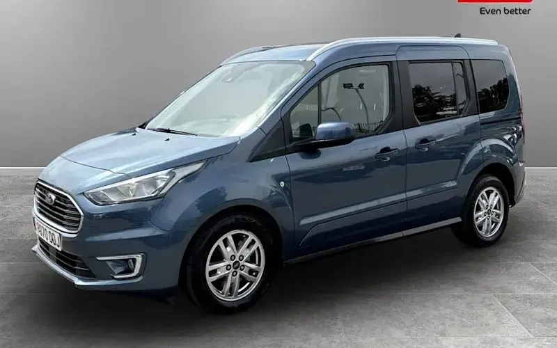 Used Ford Tourneo Titanium 120 HP (88 kW) 2021 Estate