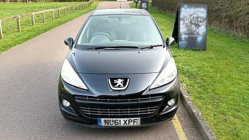 Używany Peugeot 207 Allure 92 KM (67 kW) 2011 Czarny Hatchback