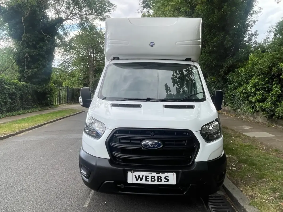 Usado Ford Transit 130 HP (95 kW) 2022 Branco Cabrios