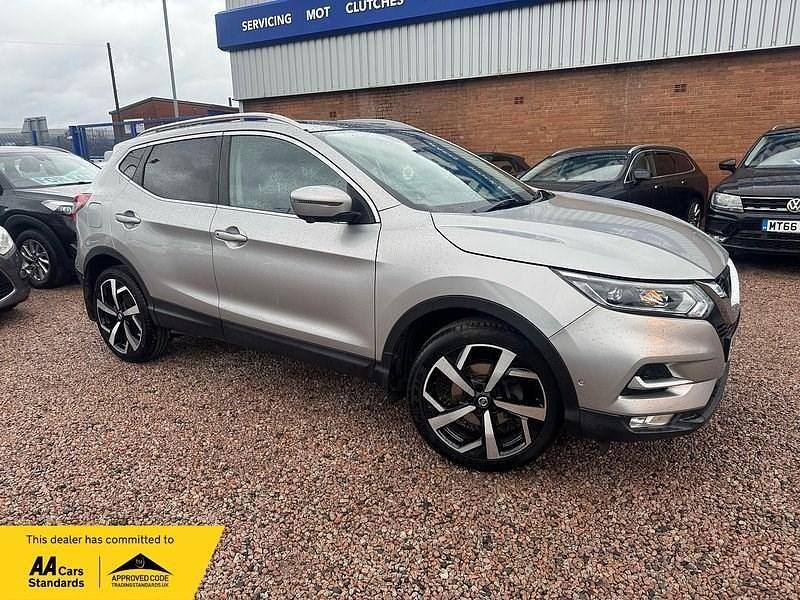 Used Nissan Qashqai Tekna 2018 Silver SUV