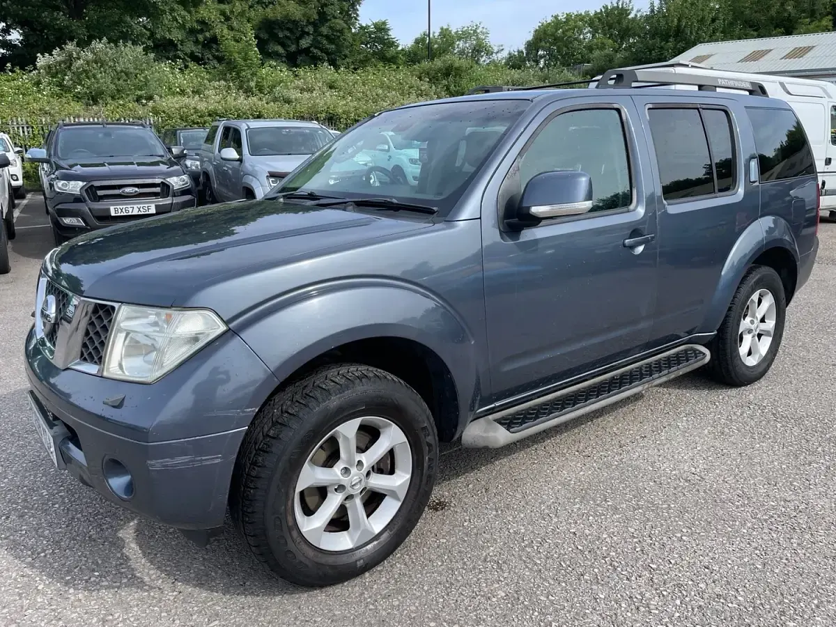 Used Nissan Pathfinder 174 HP (127 kW) 2009 Grey SUV