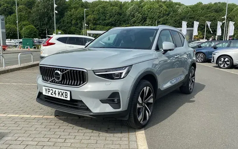 Used Volvo XC40 Ultra 197 HP (144 kW) 2026 SUV