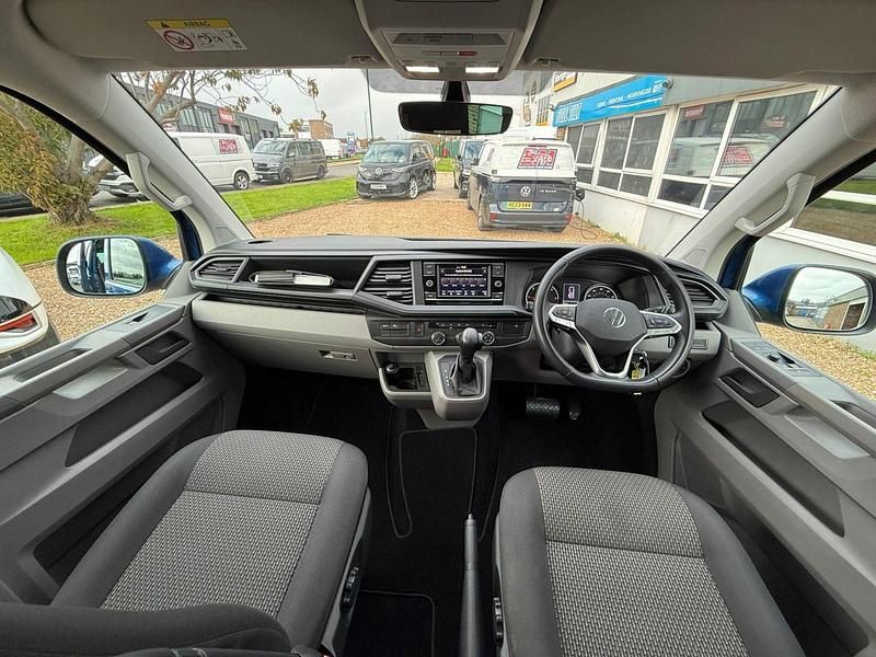 Used VW Transporter Highline 150 HP (110 kW) 2023 Blue Van