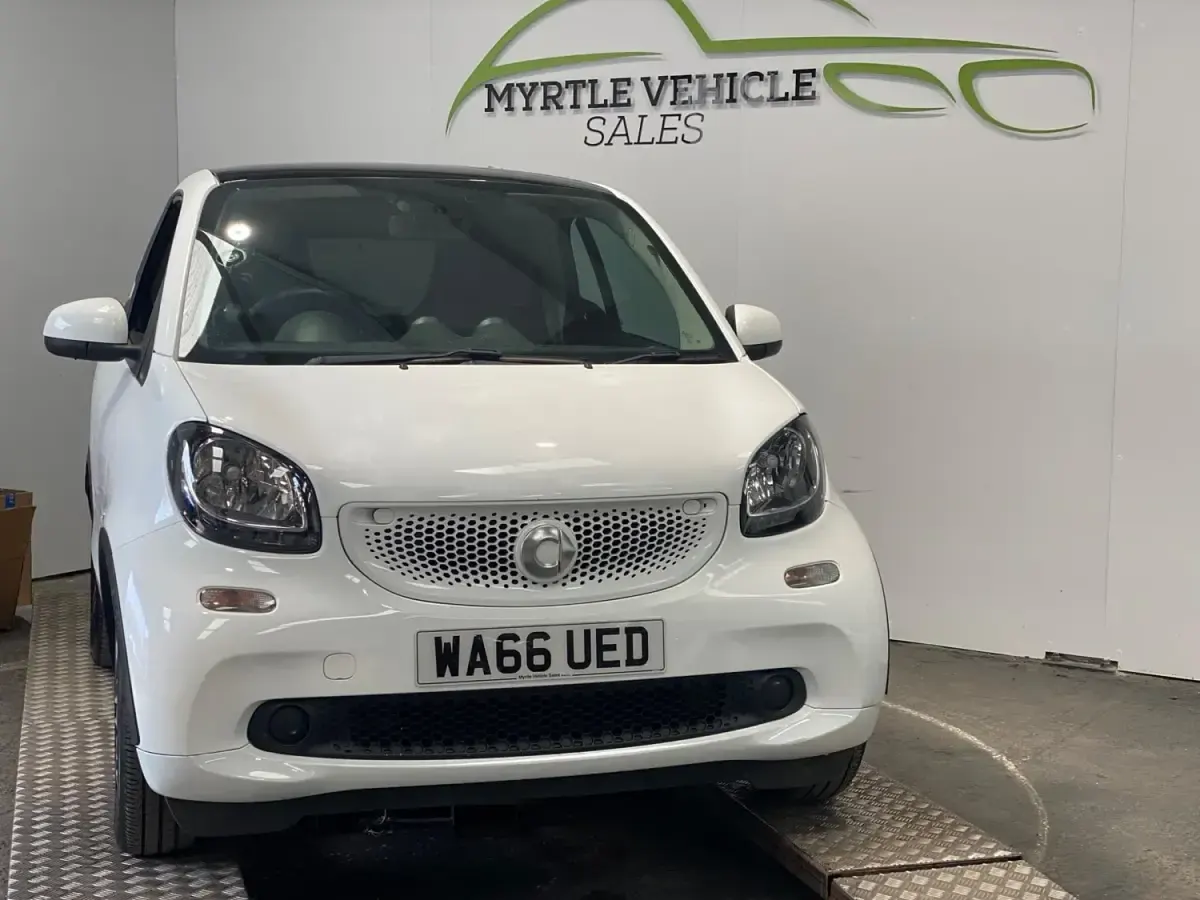 Usado Smart ForTwo Coupé 71 HP (52 kW) 2016 Azul Coupé