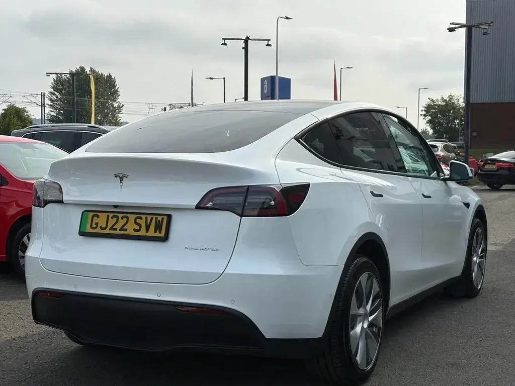 Used Tesla Model Y 282 kW (384 HP) 2022 White SUV