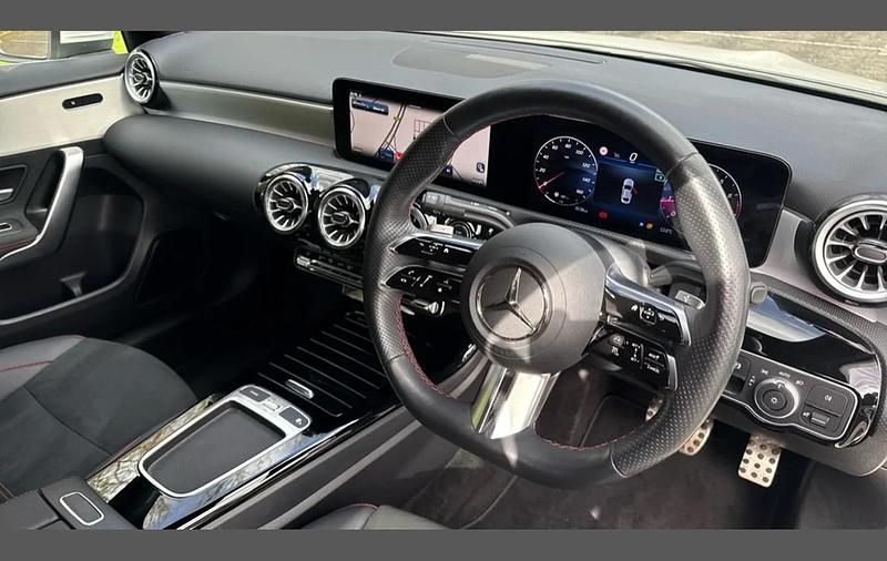 Used Mercedes A200 AMG Line Premium 161 HP (118 kW) 2023 White Sedan