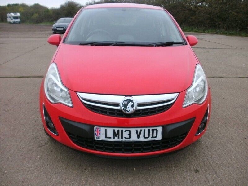 Used Vauxhall Corsa 83 HP (61 kW) 2013 Red Hatchback