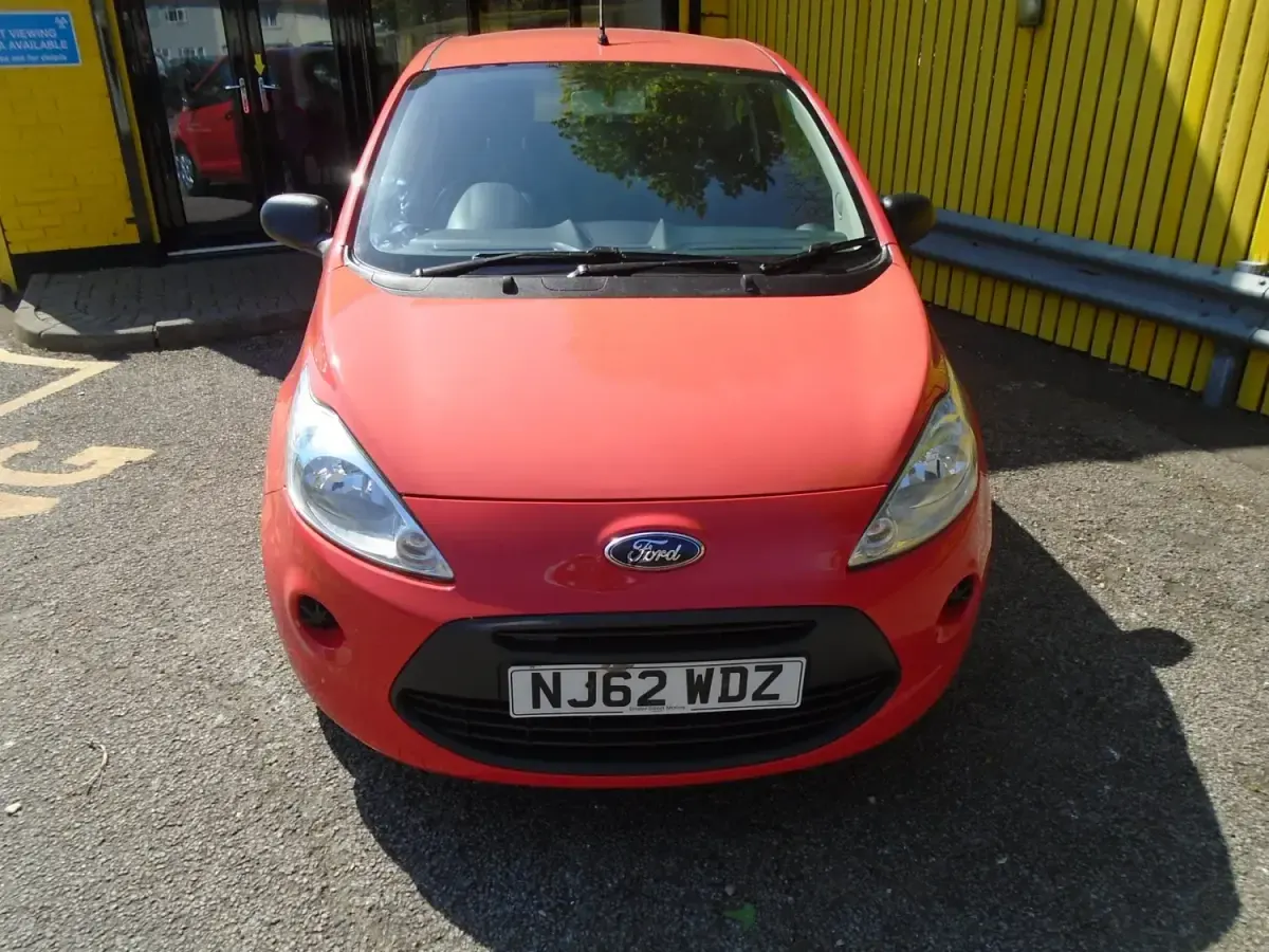 Używany Ford Ka Studio 69 KM (50 kW) 2012 Czerwony Hatchback