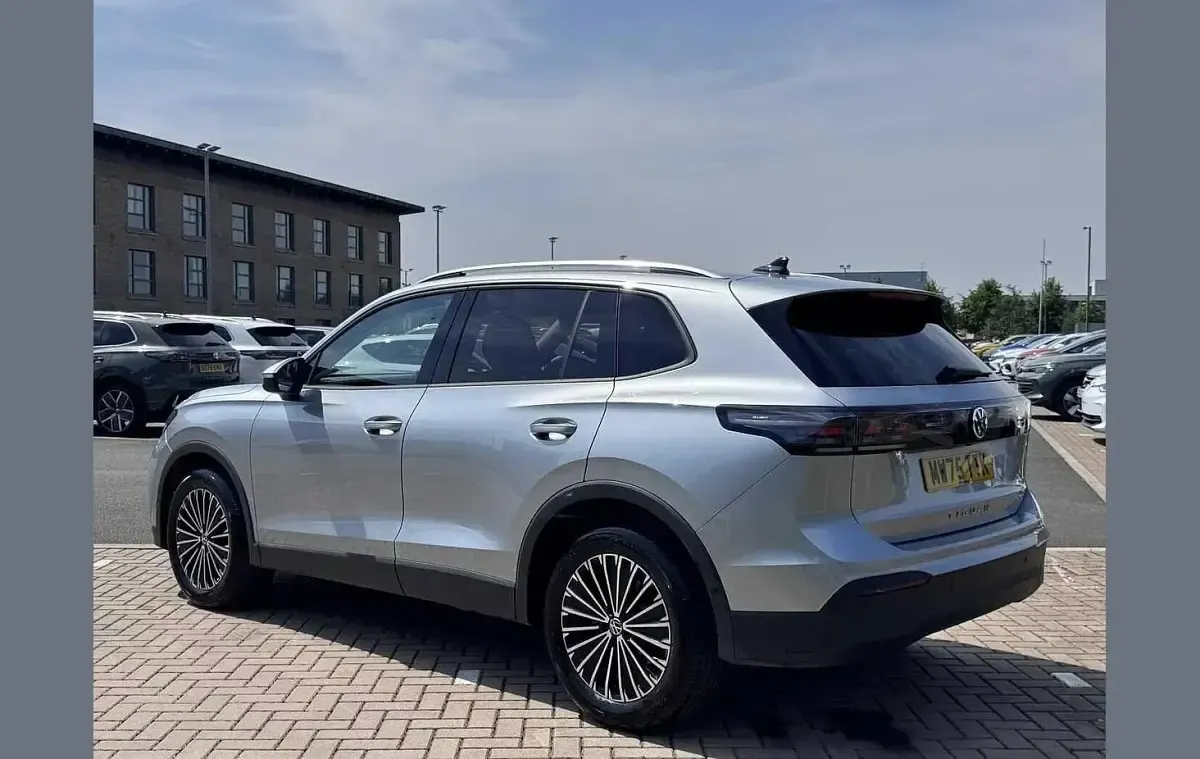 Used VW Tiguan Match 147 HP (108 kW) 2025 Silver SUV