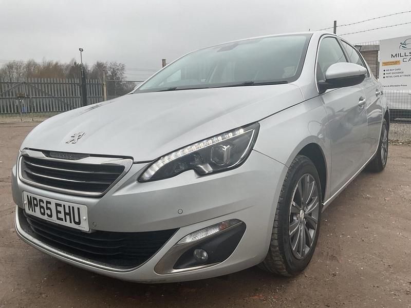 Used Peugeot 308 Allure 120 HP (88 kW) 2016 Silver Hatchback