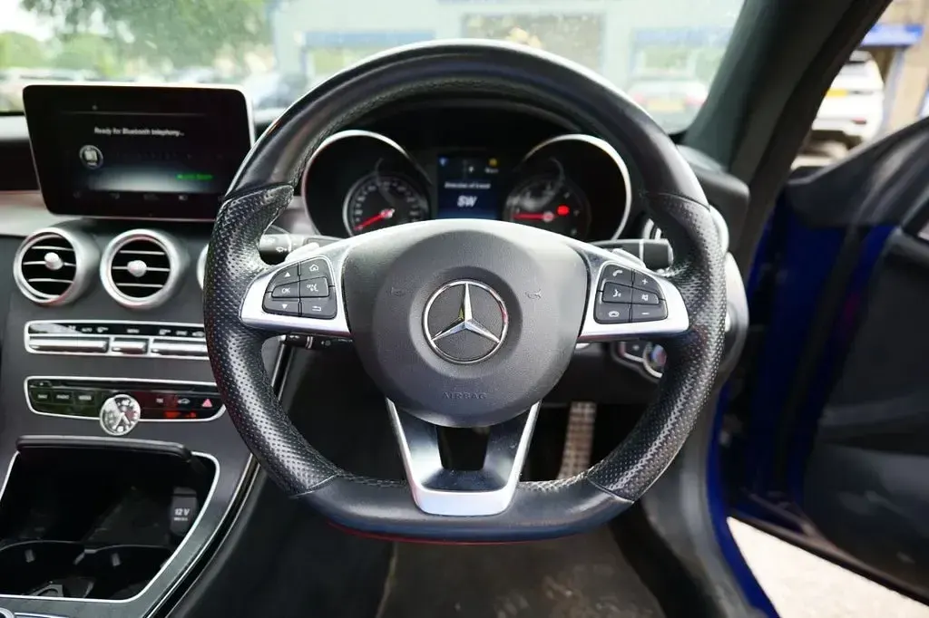 Used Mercedes C250 AMG Line Premium Plus 204 HP (150 kW) 2016 Blue Coupe