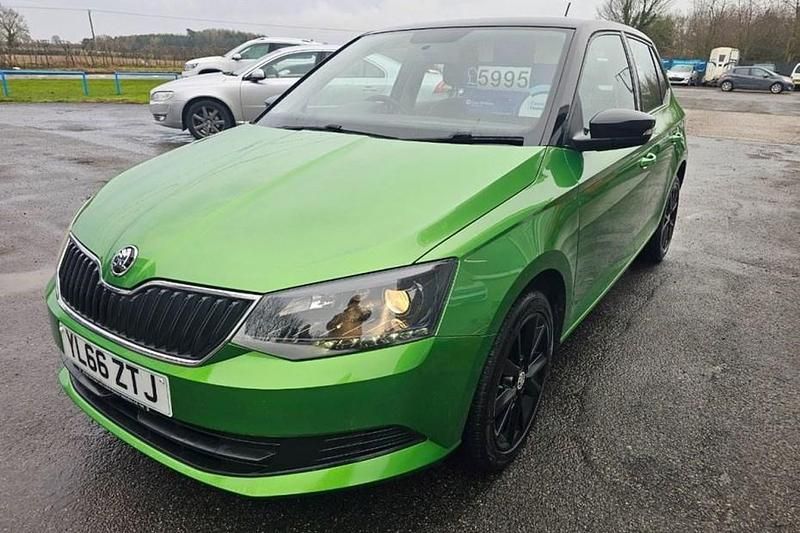 Green Used 2017 Skoda Fabia Colour Edition Hatchback | £5,995 (Fair price) - Image 1/1